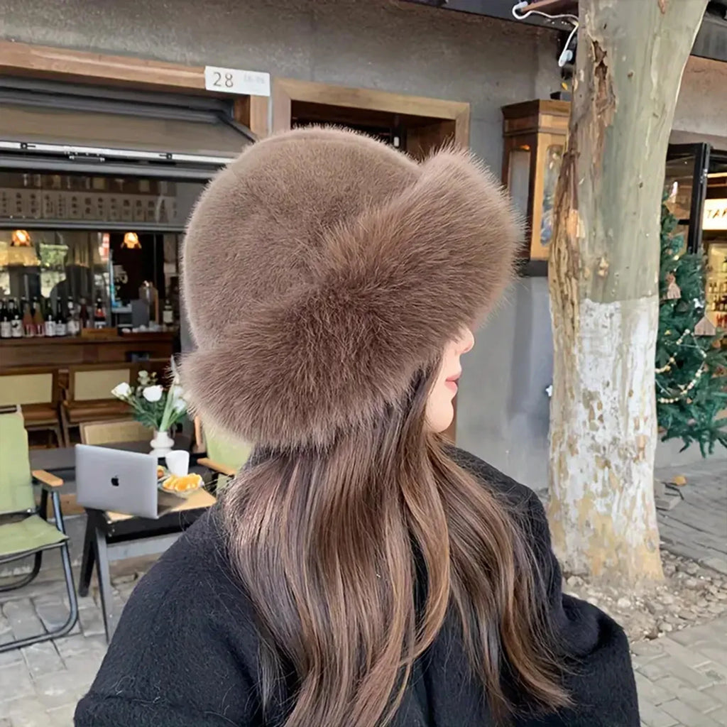 Women's Thick Faux Fur Winter Hat for Skiing and Outdoor Warmth
