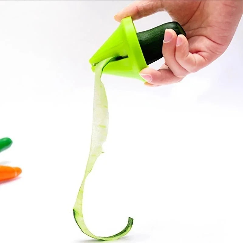 Manual Rotating Vegetable Spiralizer and Shredder Grater